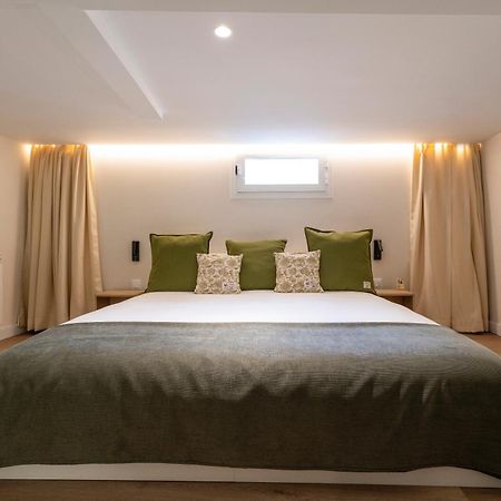 4 Bears Sharehome Madrid Exterior photo